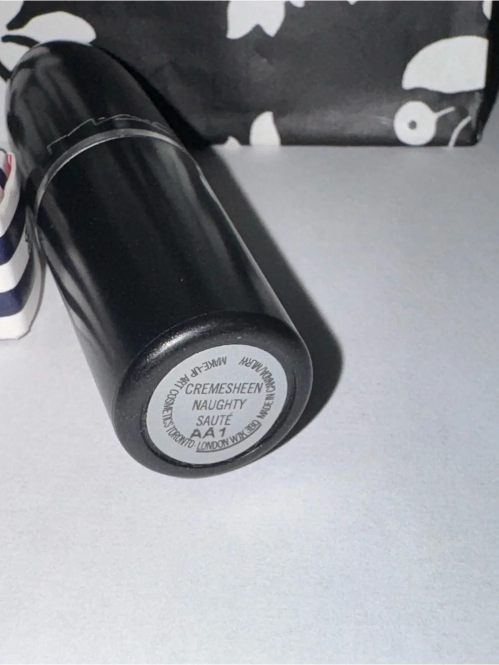 MAC Naughty Saute Lipstick
